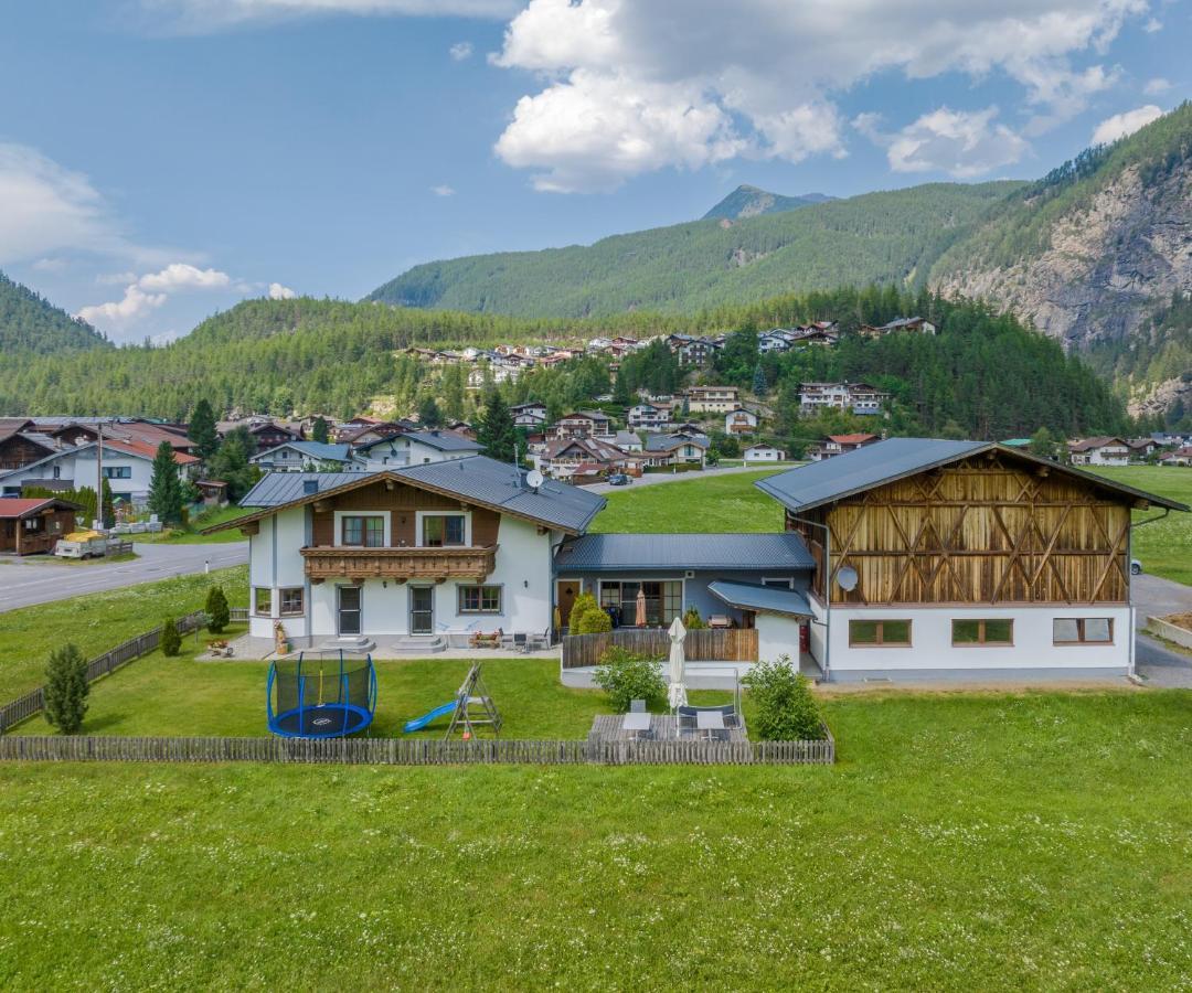 Landhaus Oetztalblick Längenfeld Exterior photo
