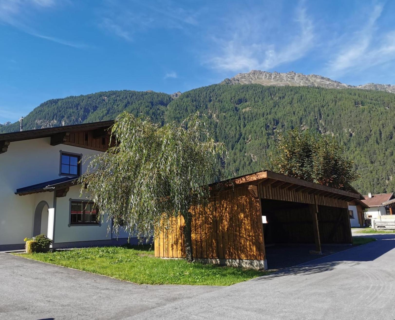 Landhaus Oetztalblick Längenfeld Exterior photo
