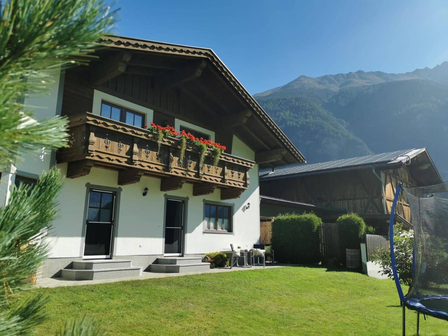 Landhaus Oetztalblick Längenfeld Exterior photo